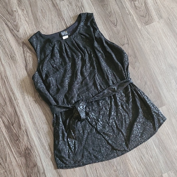 2 for $25 ZOE + SKYE Leopard Print Belted Top - Picture 4 of 4